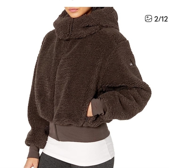 ALO Yoga Foxy Sherpa Teddy Jacket in Dark Brown - Picture 3 of 11